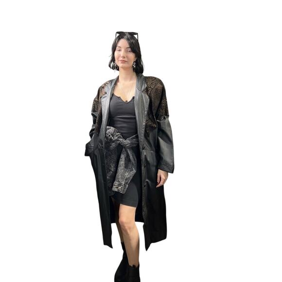 Vintage 80’s Avanti Black Leather Duster Trench Coat Copper Embossed Suede - Picture 2 of 16